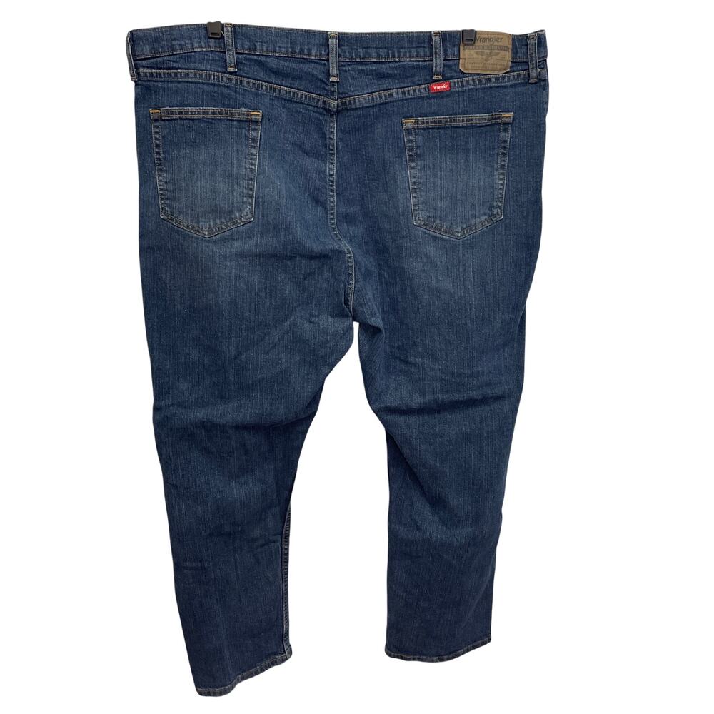 Wrangler Mens 46 X 30 Cotton Blend Relaxed Fit Med Wash Denim Blue Jeans - Picture 3 of 5